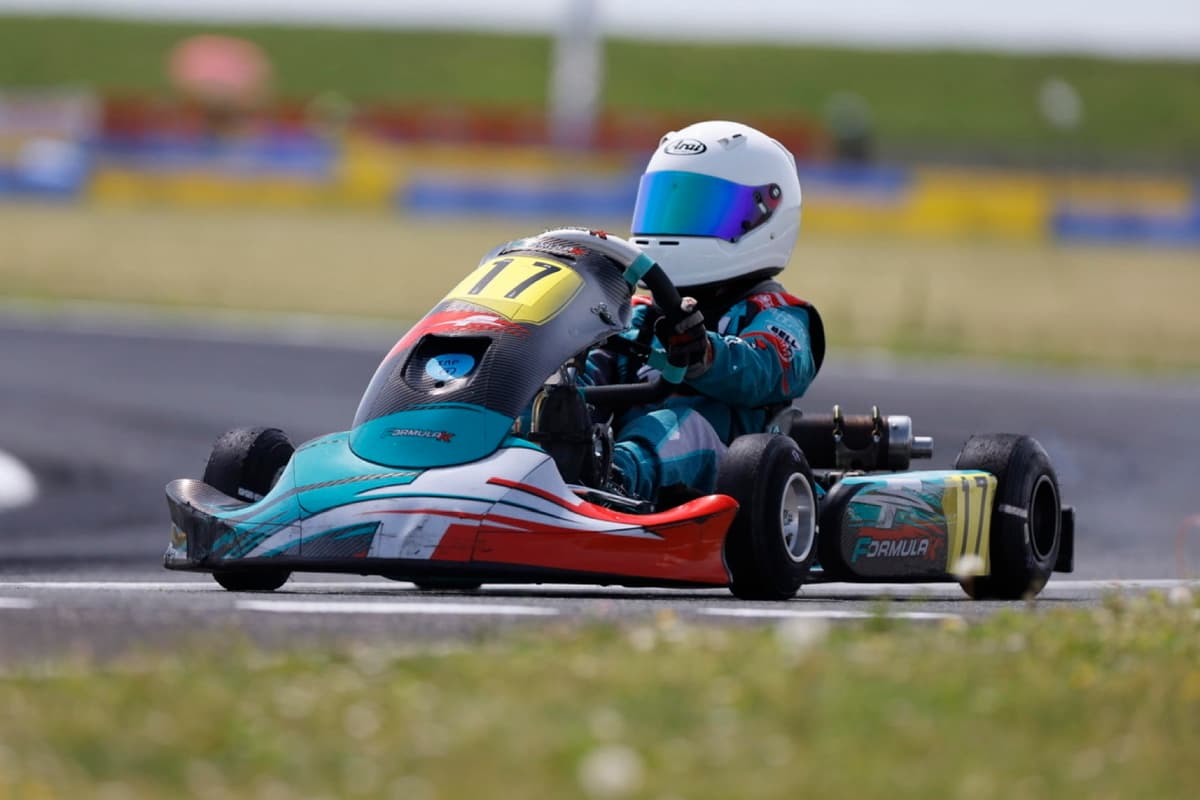 À l'attaque en piste — NSK Angerville